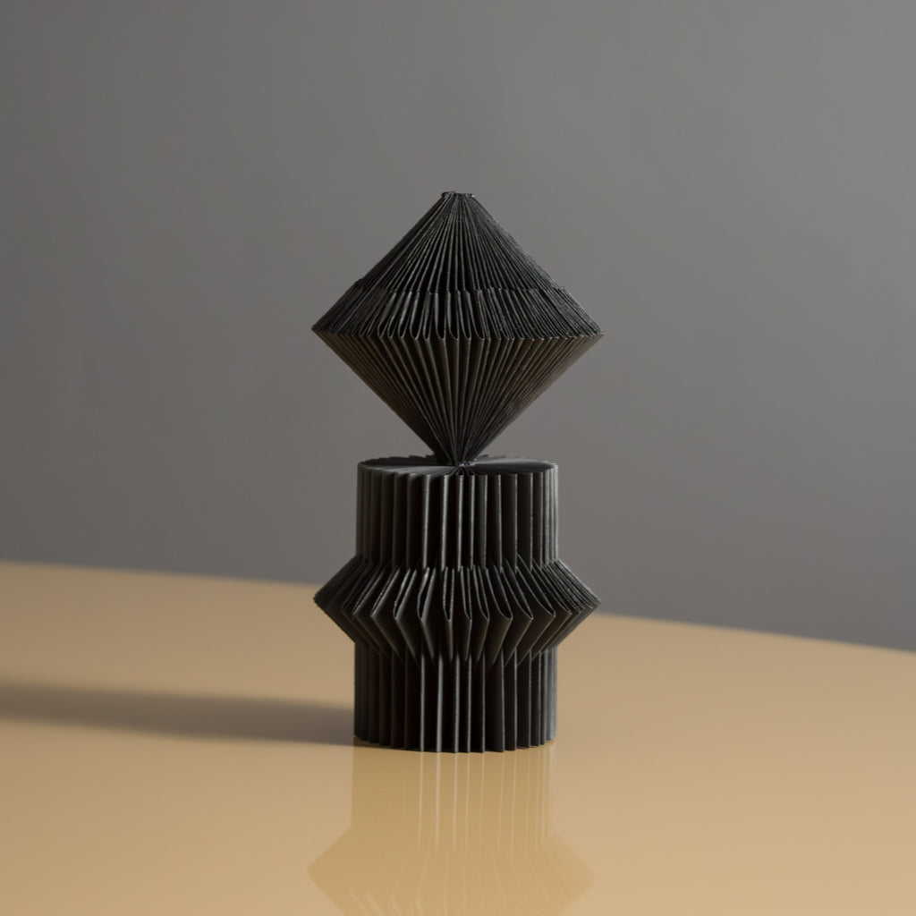 BOOK SCULPTURE NERO | Uroš Mihić