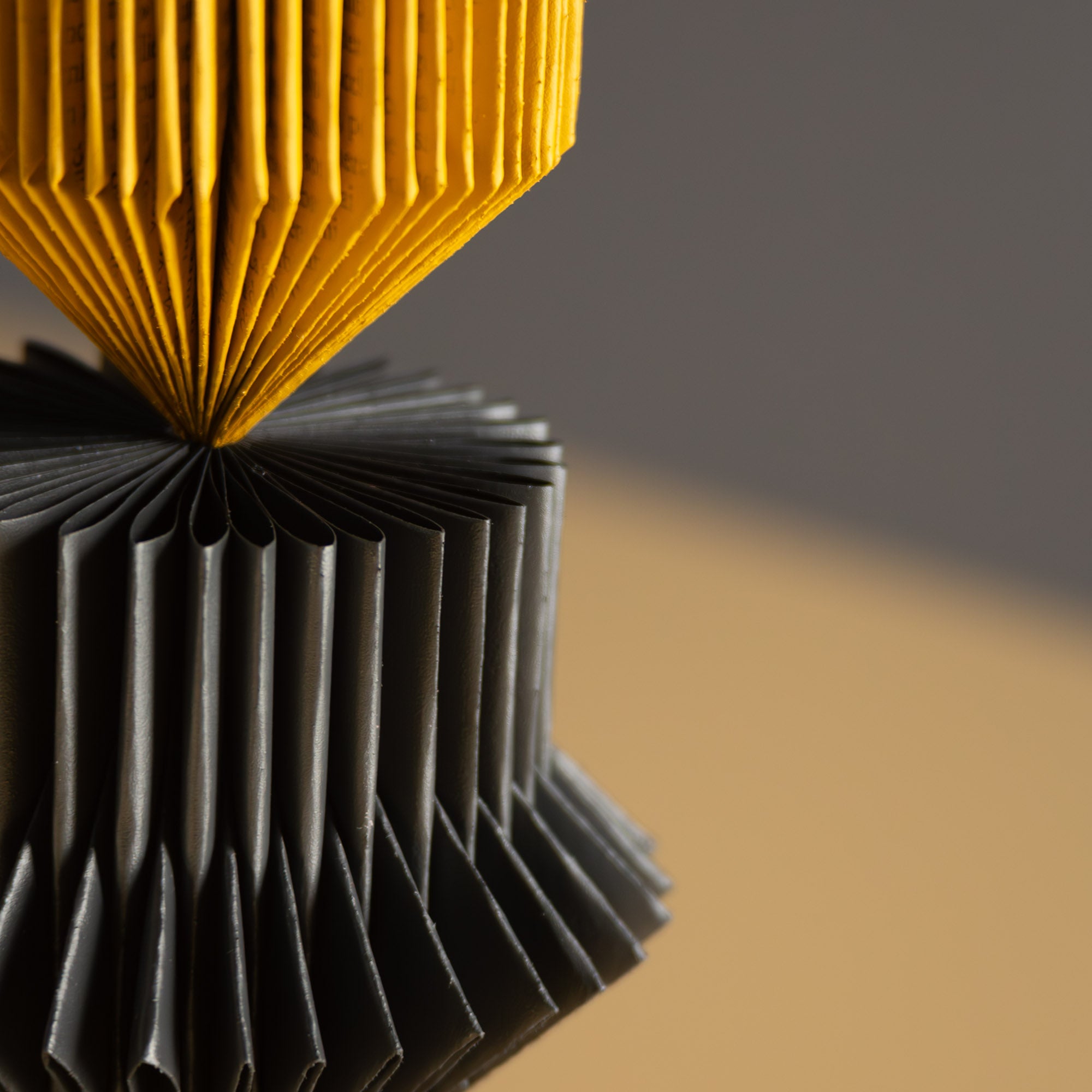 BOOK SCULPTURE NERO + GIALLO | Uroš Mihić
